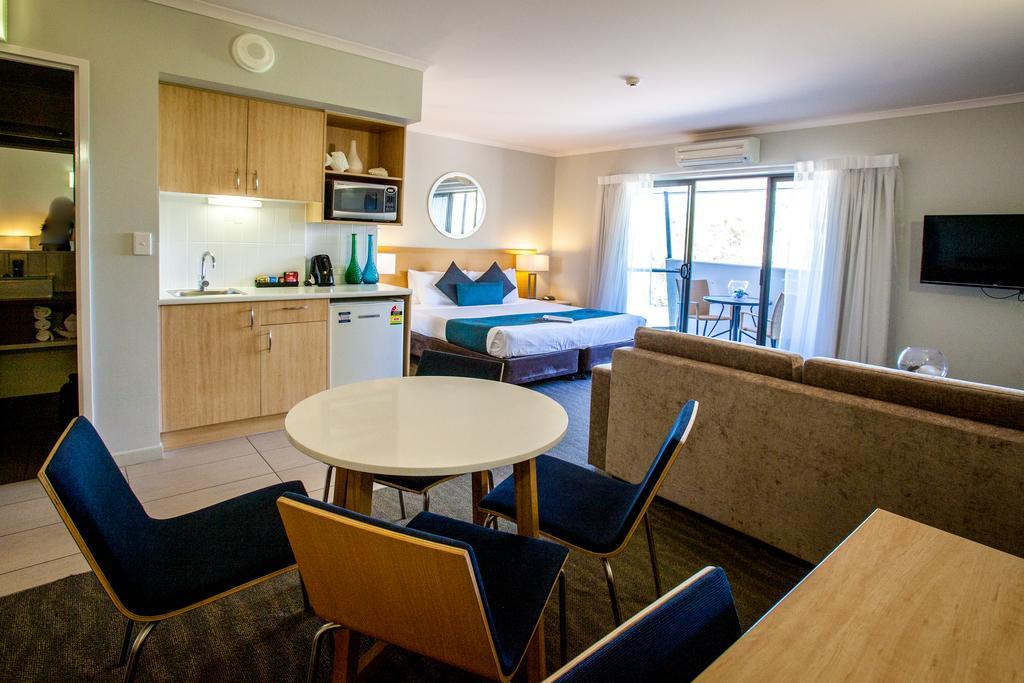 Manly Marina Cove Motel Brisbane Exterior photo