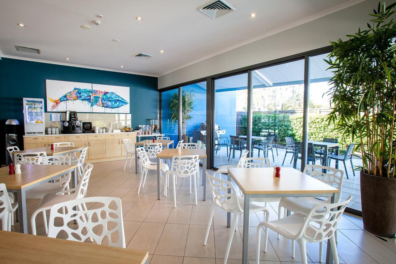 Manly Marina Cove Motel Brisbane Exterior photo